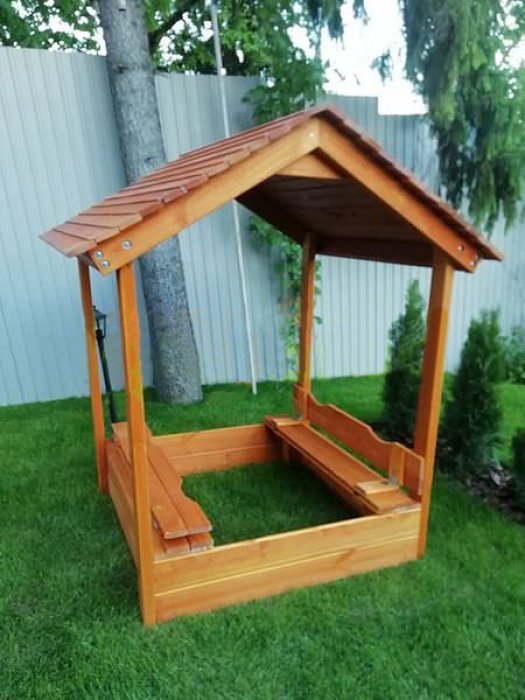 Детская песочница с деревянной крышей - вид 4